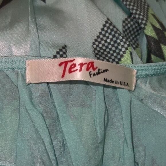 Tera Fashion Boho-Inspired Halter Maxi Dress Aztec Light Blue & Green Size M - Picture 9 of 10